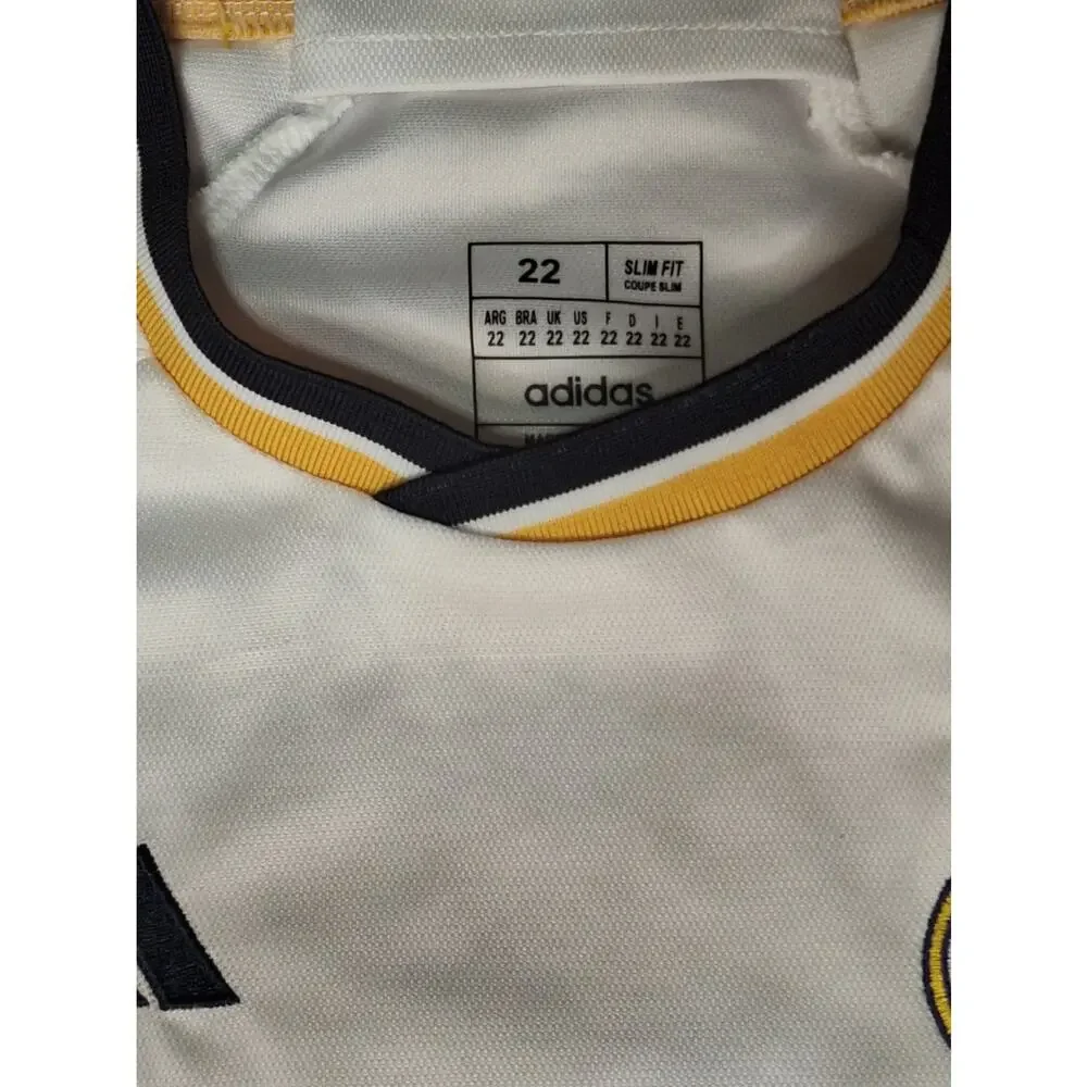 Real Madrid Adidas White/ Yellow Trim Jersey VINI JR. #7 Child Size XS Euro 22